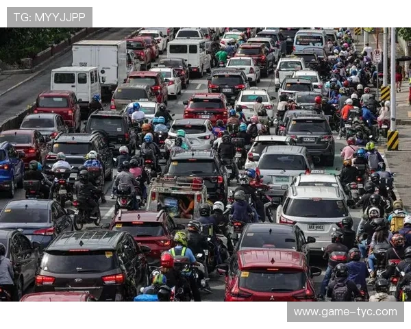 噢门太阳堵城2007:2007年交通堵塞对居民生活的影响与应对措施 噢门太阳堵城2007:2007年交通堵塞对居民生活的影响与应对措施